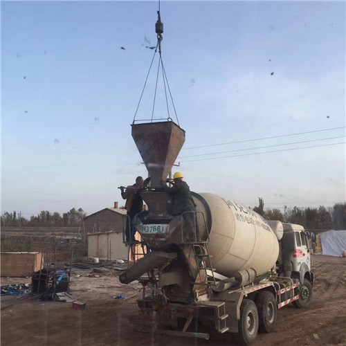 南江县“精准瞄准”—— 吊车的 “定位导航” 技术